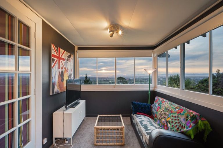 Photo of property in 83 Hackthorne Road, Cashmere, Christchurch, 8022