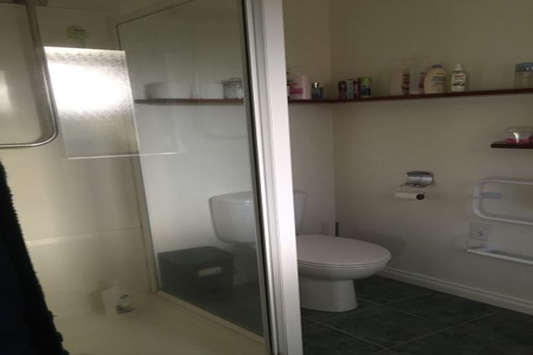 Photo of property in 11 Takahe Drive, Paraparaumu Beach, Paraparaumu, 5032