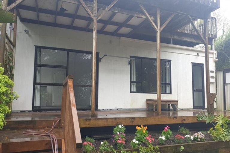 Photo of property in 50 Valley View Road, Glenfield, Auckland, 0629