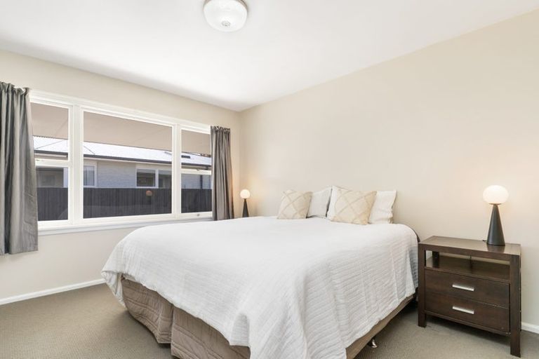 Photo of property in 35 Dunster Street, Burnside, Christchurch, 8053
