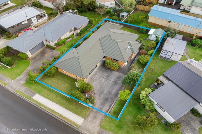 Photo of property in 105 The Drive, Whangamata, 3620