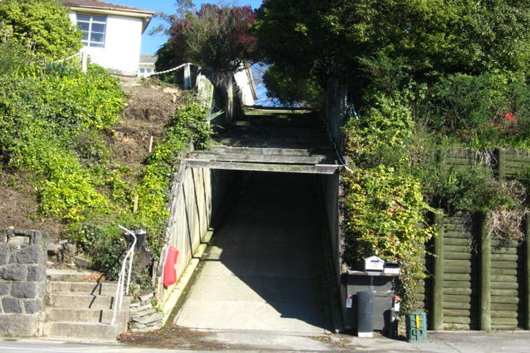 Photo of property in 17a Cashmere Road, Cashmere, Christchurch, 8022