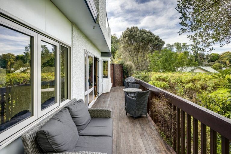 Photo of property in 16 Lucknow Terrace, Hospital Hill, Napier, 4110