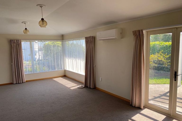 Photo of property in 2/3 Emerald Hill, Havelock North, 4130