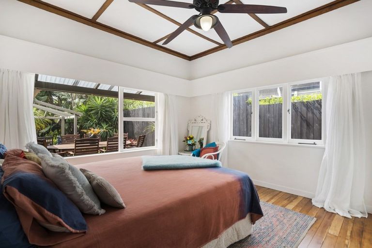 Photo of property in 50a Ngataringa Road, Devonport, Auckland, 0624