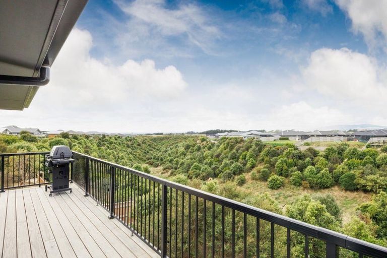 Photo of property in 7 Gibraltar Way, Fitzherbert, Palmerston North, 4410