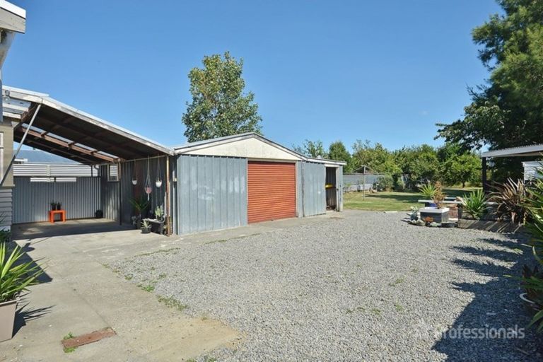 Photo of property in 27 Clifton Avenue, Carterton, 5713