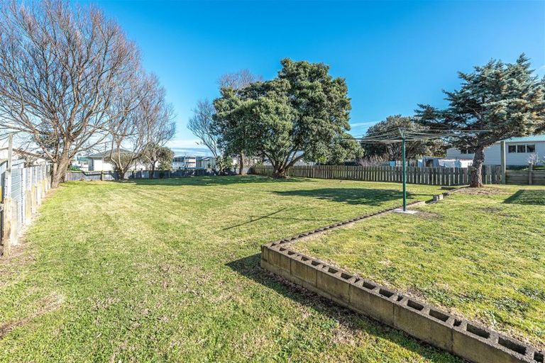 Photo of property in 33 Hood Street, Castlecliff, Whanganui, 4501