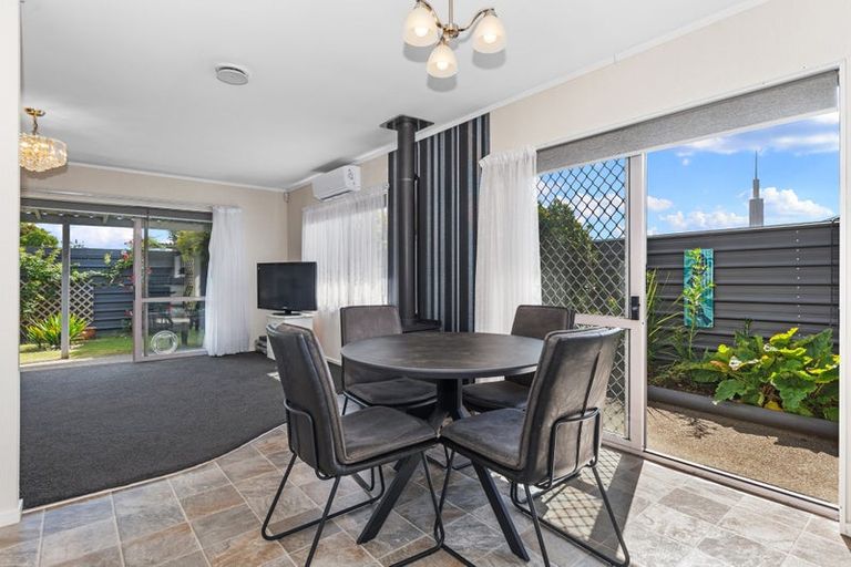 Photo of property in 12a Simons Street, Kensington, Whangarei, 0112