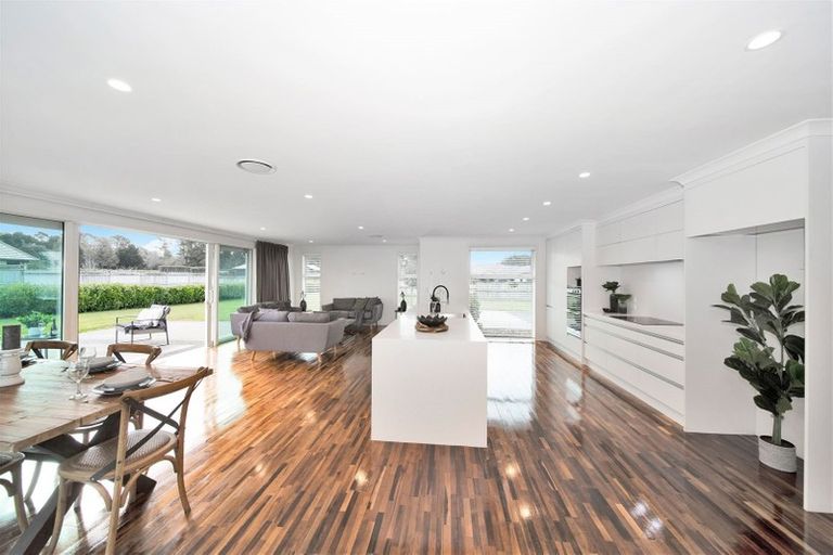 Photo of property in 30 Mercade Close, Stratford, 4332