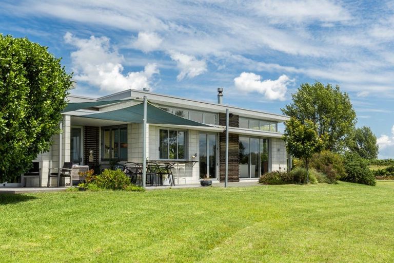 Photo of property in 11 Tirohanga Road, Haumoana, Hastings, 4180