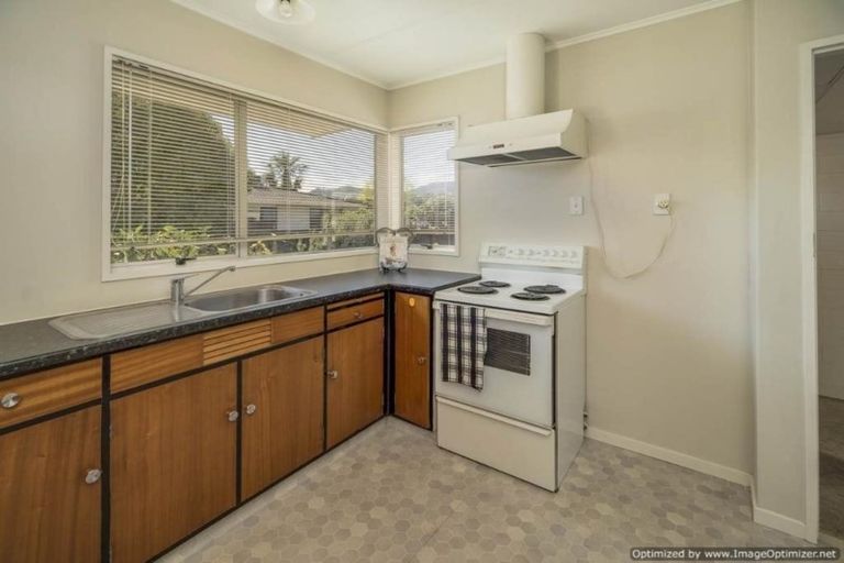 Photo of property in 2/11 Exeter Street, Stoke, Nelson, 7011