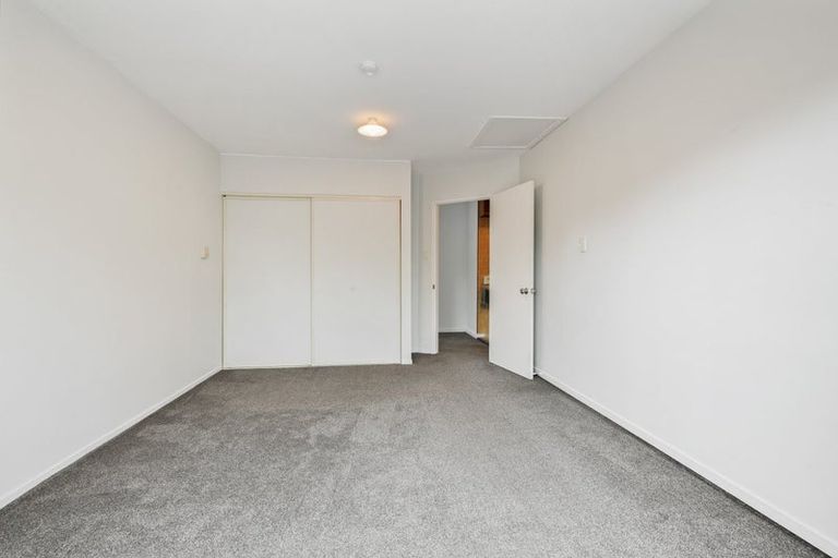 Photo of property in 2/181 Wairakei Road, Bryndwr, Christchurch, 8053
