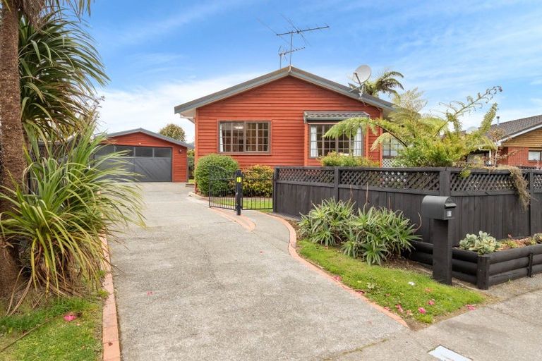 Photo of property in 60 Pasadena Crescent, Totara Park, Upper Hutt, 5018