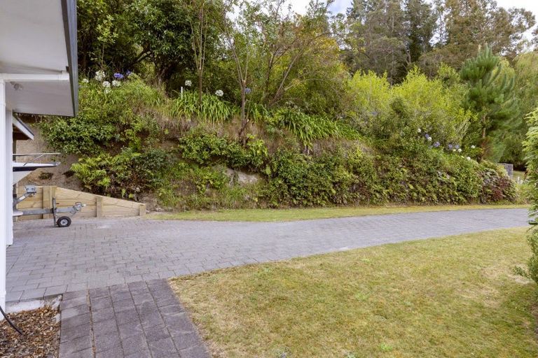Photo of property in 2/19 Brunette Drive, Acacia Bay, Taupo, 3330
