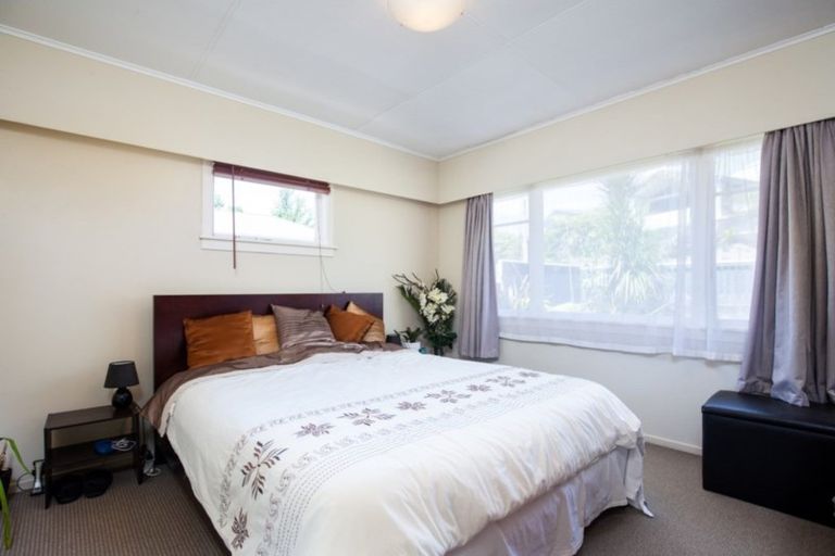 Photo of property in 9 Beaumont Crescent, Frankleigh Park, New Plymouth, 4310