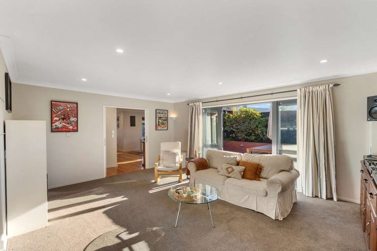 Photo of property in 40 Titirangi Crescent, Parklands, Christchurch, 8083