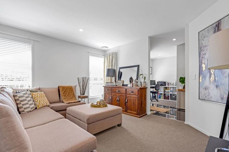 Photo of property in 15 Canmore Street, Pokeno, 2402