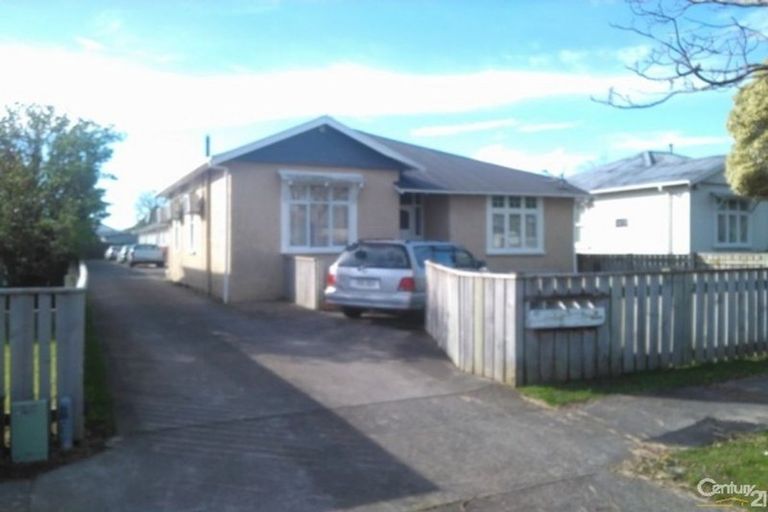 Photo of property in 17 Worcester Street, West End, Palmerston North, 4410