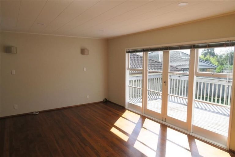 Photo of property in 20 Edgar Pearce Place, Howick, Auckland, 2014