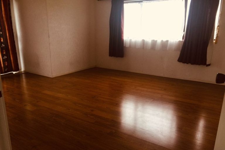 Photo of property in 2/14 Chip Grove, Sunnyhills, Auckland, 2010