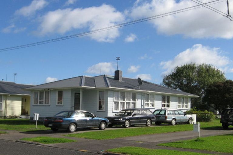 Photo of property in 11 Ingram Crescent, Otara, Auckland, 2023