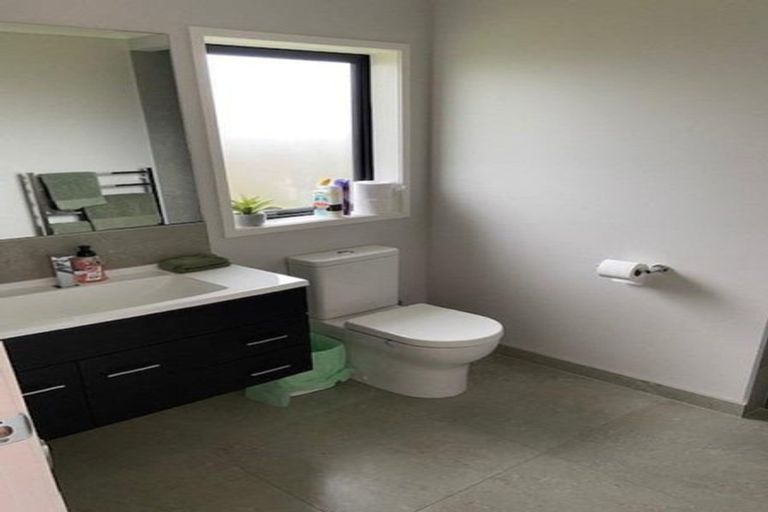 Photo of property in 21 Longstaff Drive, Bell Block, New Plymouth, 4312