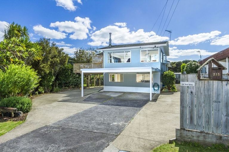 Photo of property in 215 Manuka Road, Bayview, Auckland, 0629