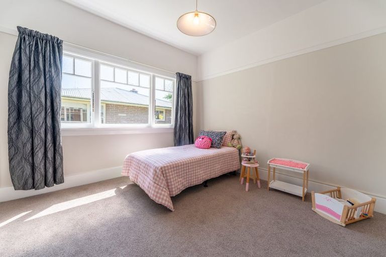 Photo of property in 1 Hertnon Street, West End, Timaru, 7910