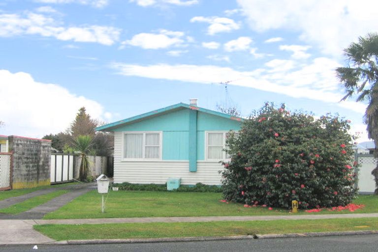 Photo of property in 11 Rhonda Avenue, Deanwell, Hamilton, 3206