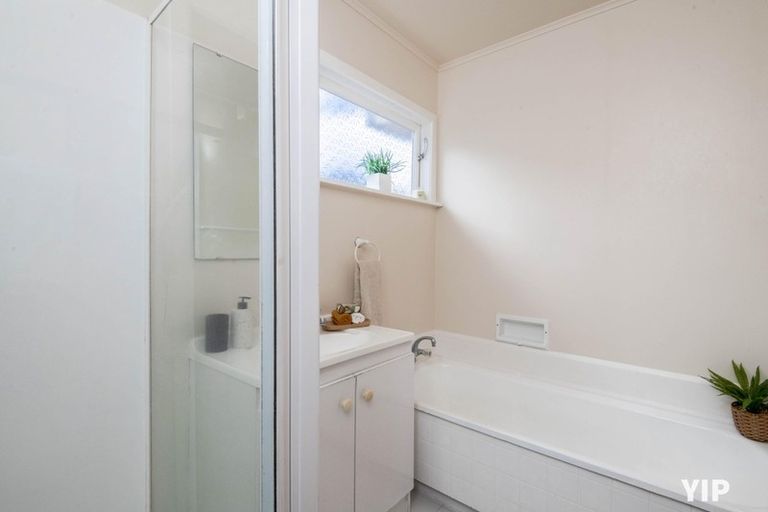 Photo of property in 18 Elliott Street, Johnsonville, Wellington, 6037