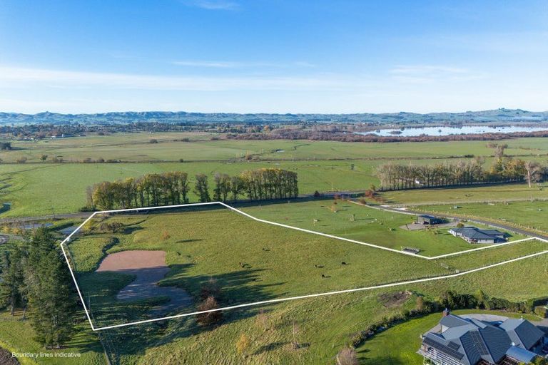 Photo of property in 18 Jg Wilson Drive, Waipukurau, 4281
