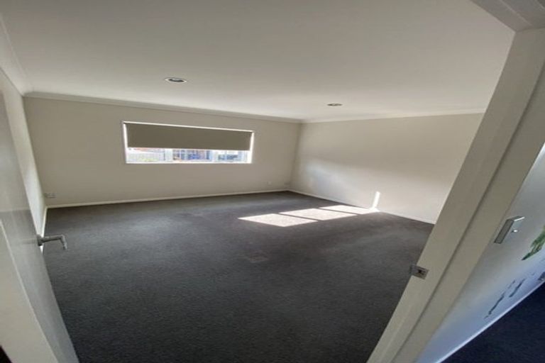 Photo of property in 12 Muirlea Drive, Flat Bush, Auckland, 2016