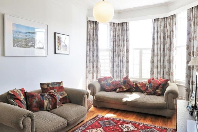 Photo of property in 2/11 Patuone Avenue, Devonport, Auckland, 0624