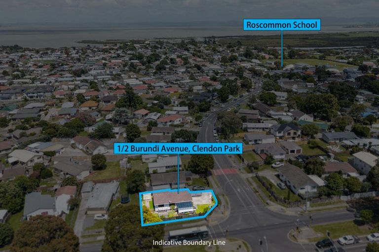 Photo of property in 1/2 Burundi Avenue, Clendon Park, Auckland, 2103