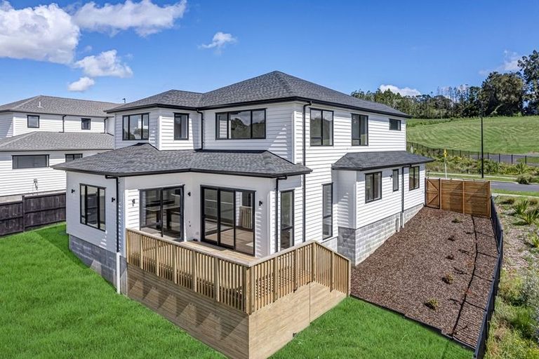 Photo of property in 13 Katote Avenue, Swanson, Auckland, 0614