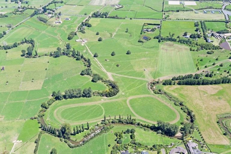 Photo of property in 160 Monument Road, Clevedon, 2582