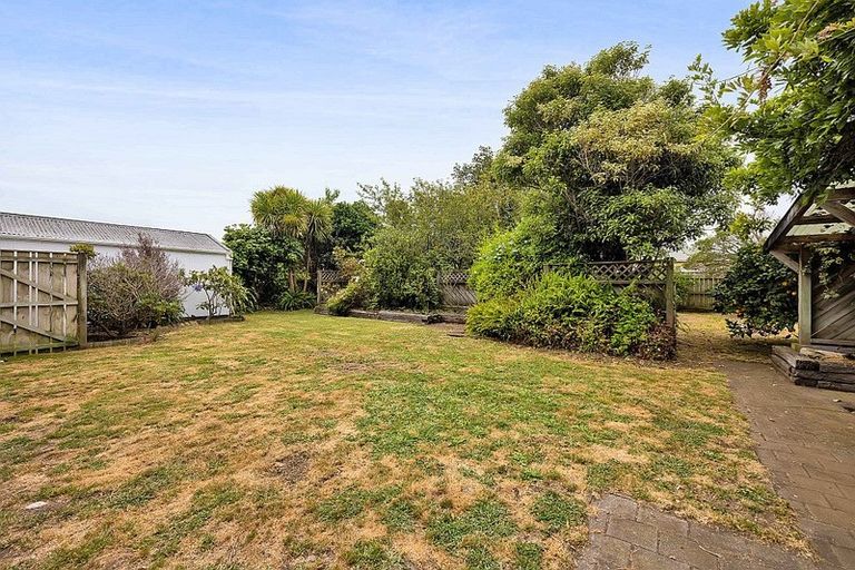 Photo of property in 2 Morrissey Street, Hawera, 4610