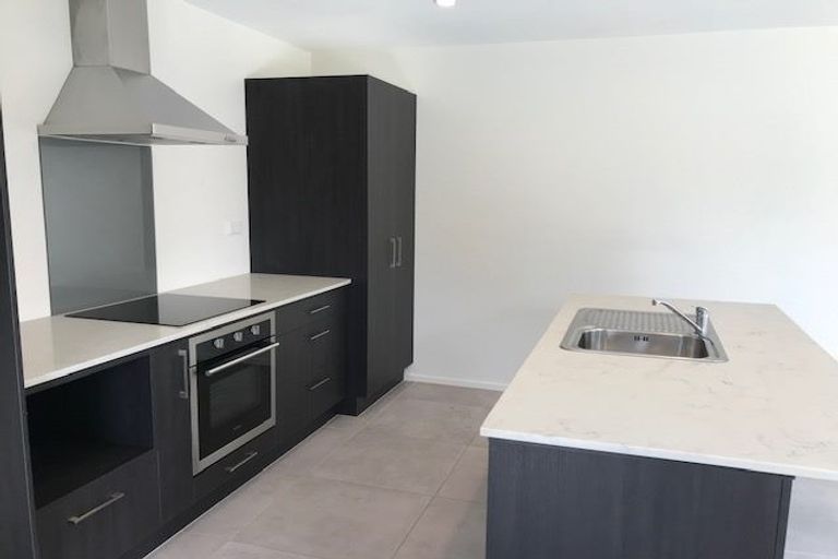 Photo of property in 2 Torrie Way, Pukekohe, 2120