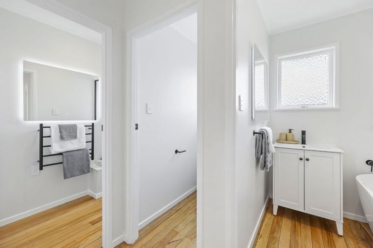 Photo of property in 109 Sandspit Road, Shelly Park, Auckland, 2014