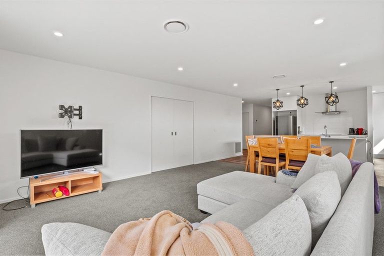 Photo of property in 3 Bale Road, Jacks Point, 9371