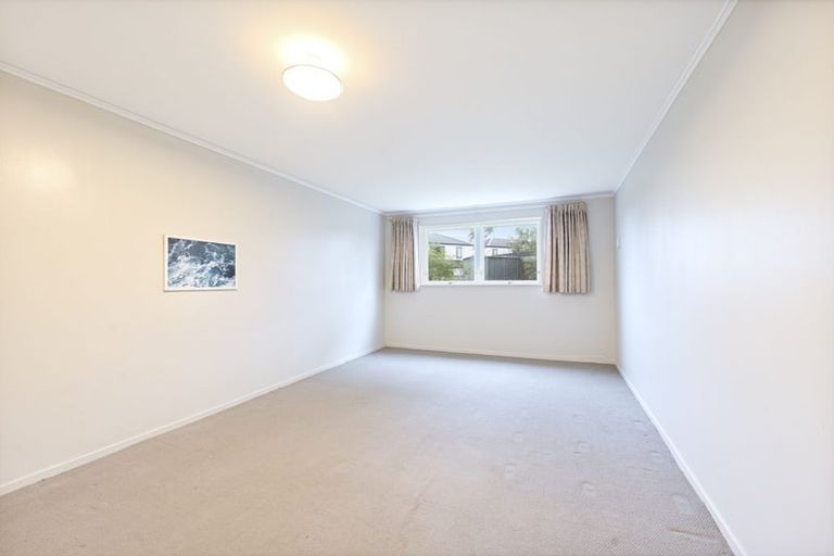 Photo of property in 175 Waimumu Road, Massey, Auckland, 0614