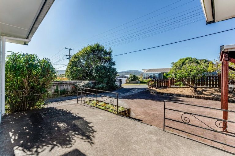 Photo of property in 21 Gray Avenue, Paraparaumu Beach, Paraparaumu, 5032
