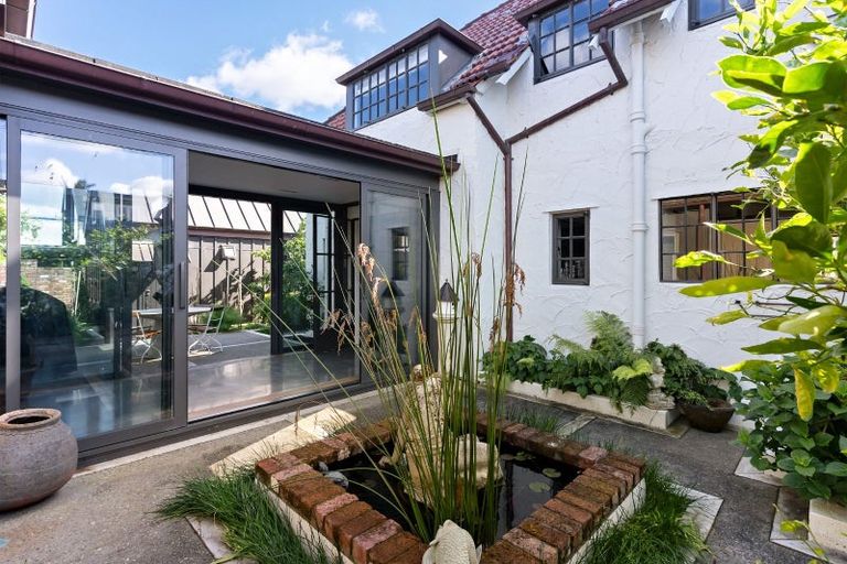 Photo of property in 14 Rewiti Avenue, Takapuna, Auckland, 0622