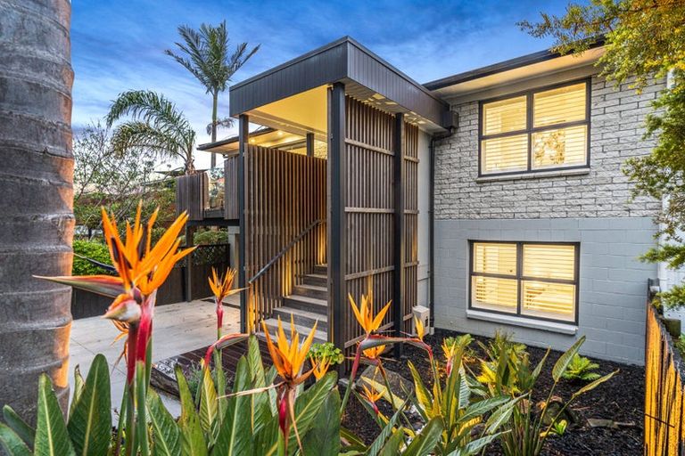 Photo of property in 2/15 Walter Street, Hauraki, Auckland, 0622