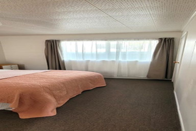 Photo of property in 74b Barrett Street, Westown, New Plymouth, 4310