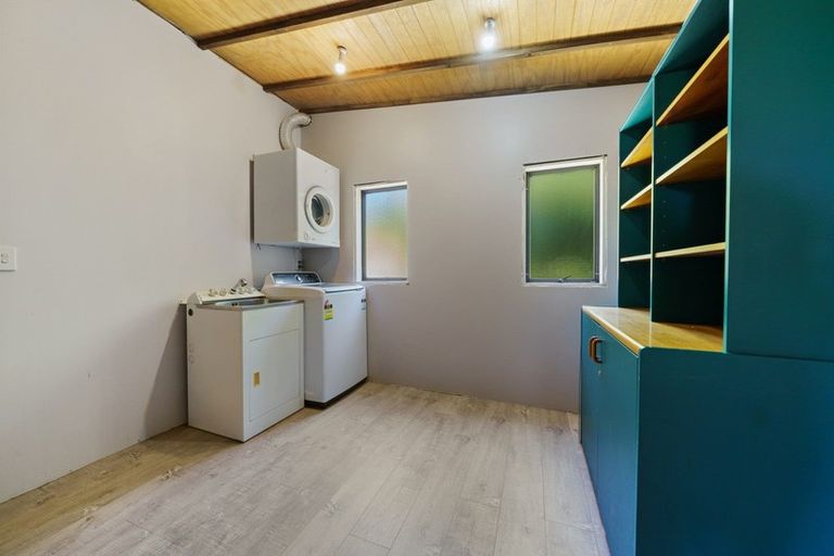 Photo of property in 281 Takapu Road, Takapu Valley, Wellington, 5028