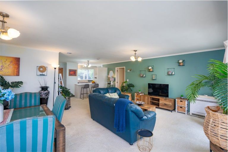 Photo of property in 11c Shepherd Road, Waipahihi, Taupo, 3330