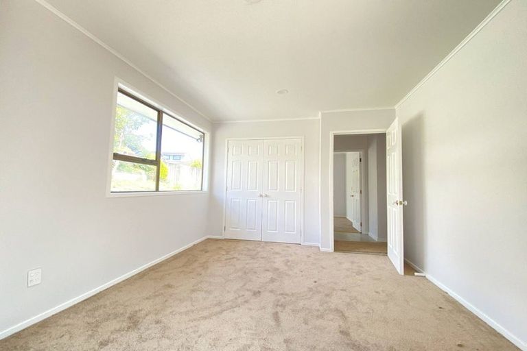 Photo of property in 71 Kennedy Avenue, Forrest Hill, Auckland, 0620