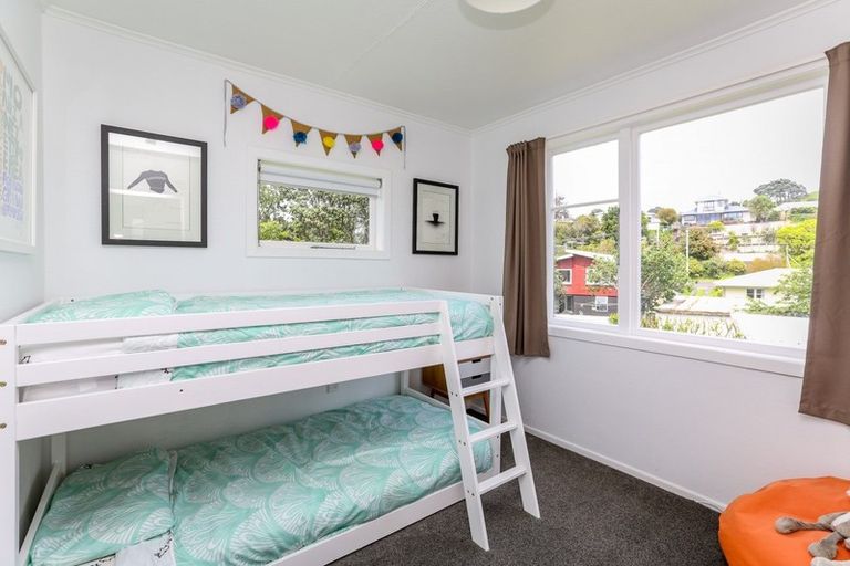 Photo of property in 22 Stuart Place, Blagdon, New Plymouth, 4310